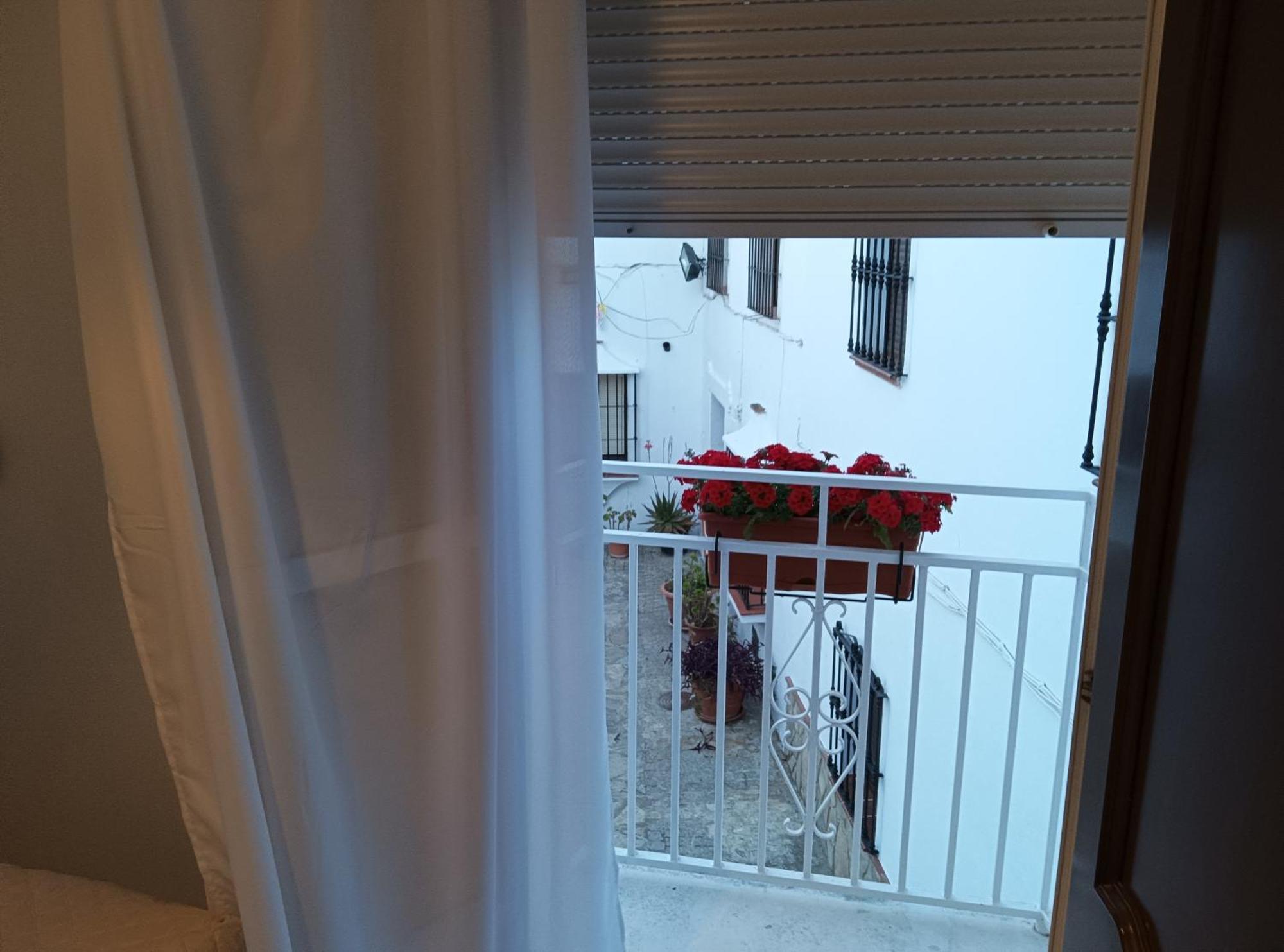 Apartamento El Patio. Setenil De Las Bodegas Экстерьер фото